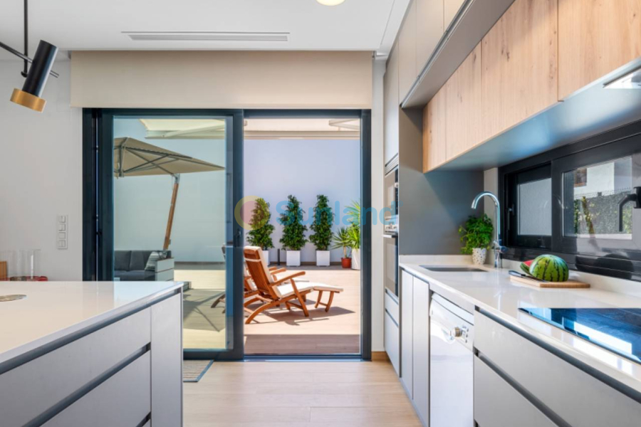 Вторичка - Bилла - Ciudad Quesada