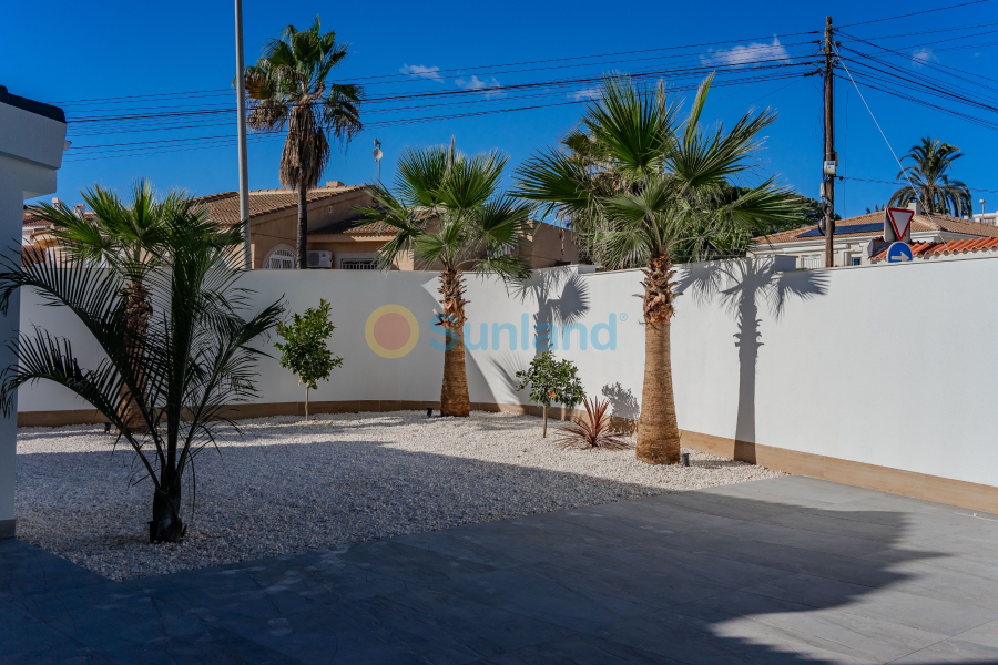 Brukte eiendommer - Villa - Ciudad Quesada - town