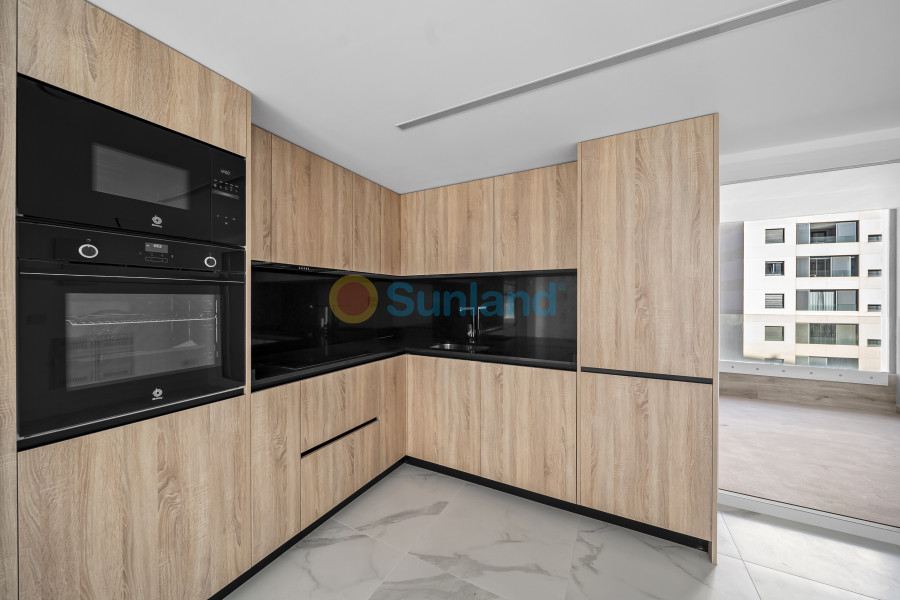 Resale - Apartamento - Torrevieja - Punta Prima