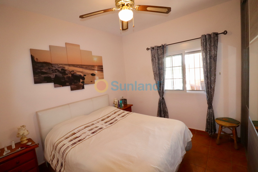 Resale - Country house - Catral