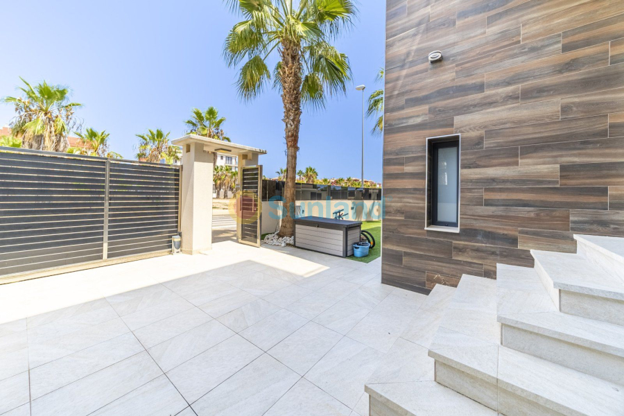 Brukte eiendommer - Villa - Orihuela Costa - Lomas De Cabo Roig