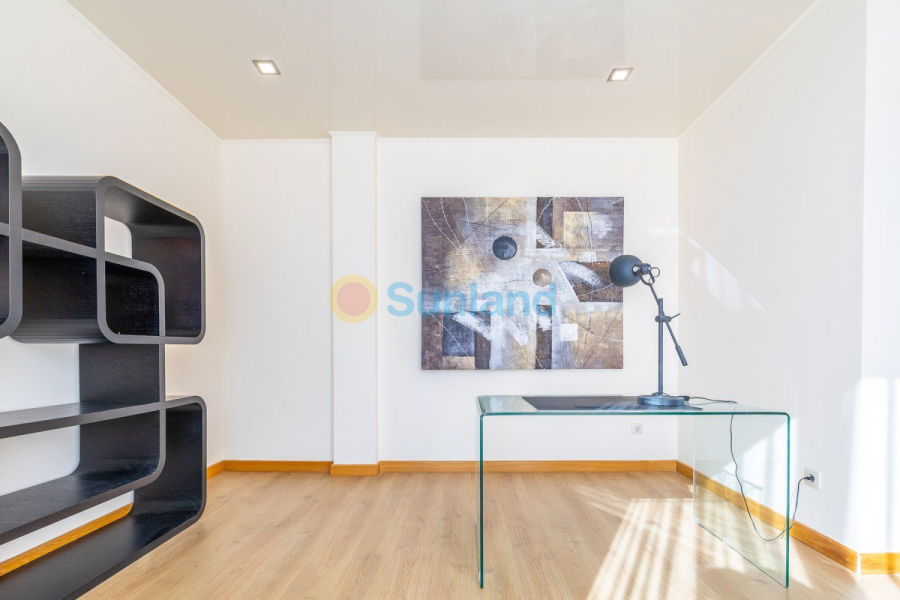 Segunda mano - Chalet - Orihuela Costa - La Zenia