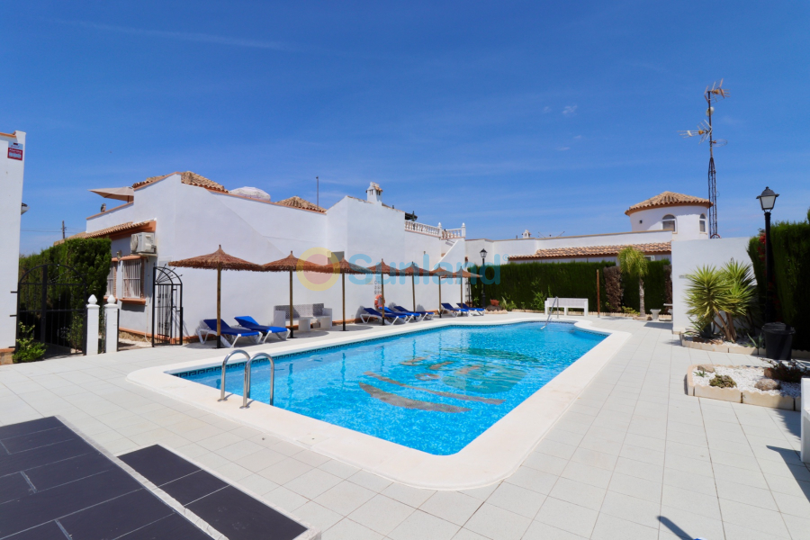 Resale - Villa - Guardamar del Segura - El Raso