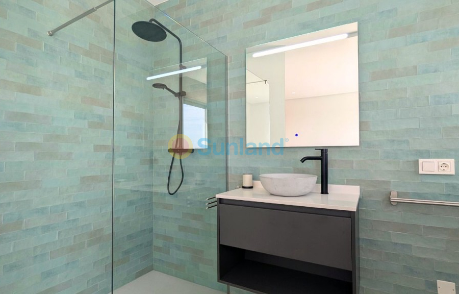 Resale - Detached Villa - Benijofar