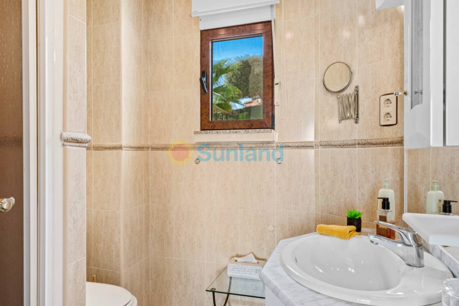 Brukte eiendommer - Villa - Algorfa - Castillo de montemar