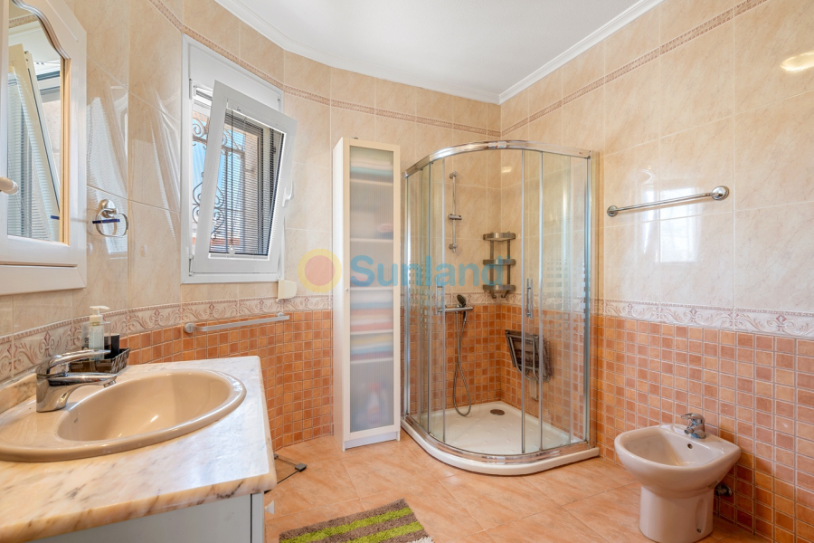 Resale - Villa - Ciudad Quesada - Rojales