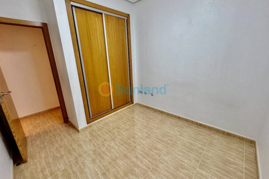 Resale - Apartment - Formentera del Segura - 