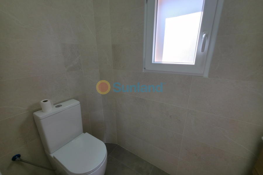 Вторичка - Bилла - Ciudad Quesada