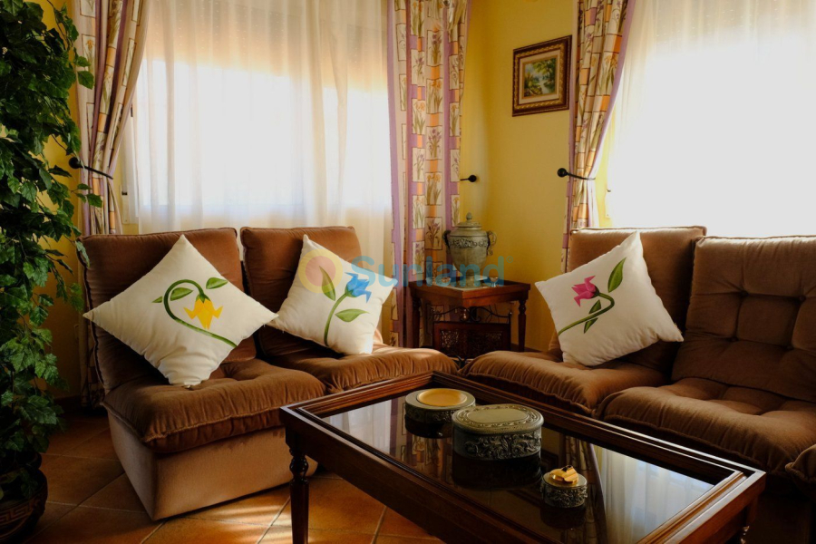 Segunda mano - Chalet - Orihuela