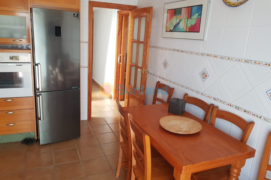 Använda fastigheter - Villa - Bolnuevo