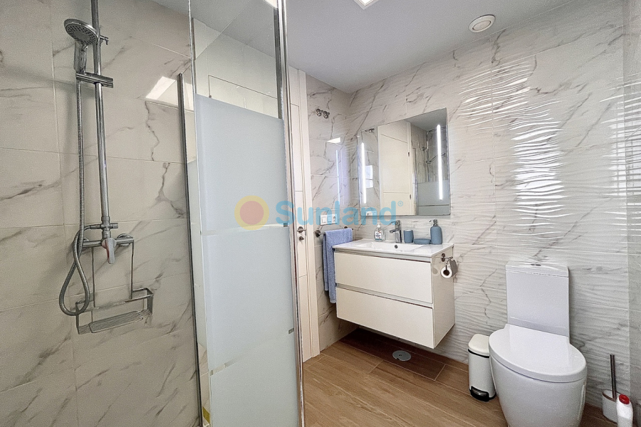 Resale - A - Villamartin