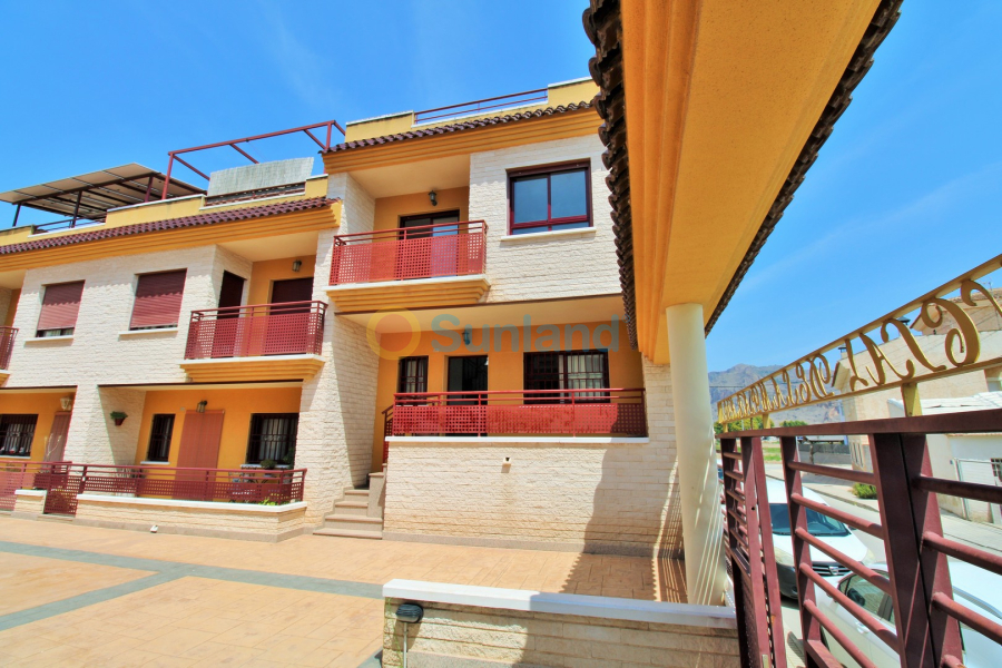 Resale - Villa - Orihuela - 