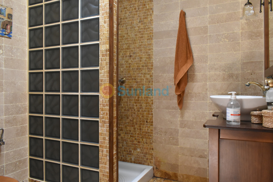 Вторичка - h - Algorfa