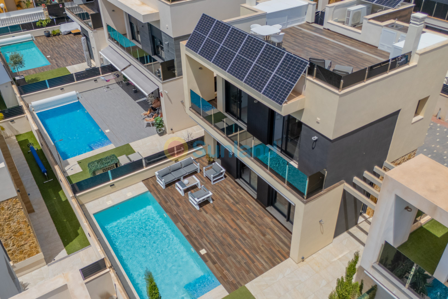 Använda fastigheter - Villa - Orihuela Costa - Lomas De Cabo Roig