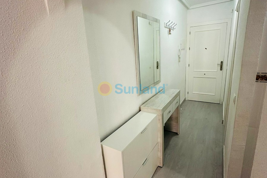 Resale - Apartment - Torrevieja - 