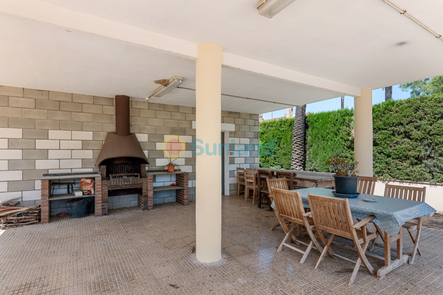 Resale - Villa - Elche/Elx