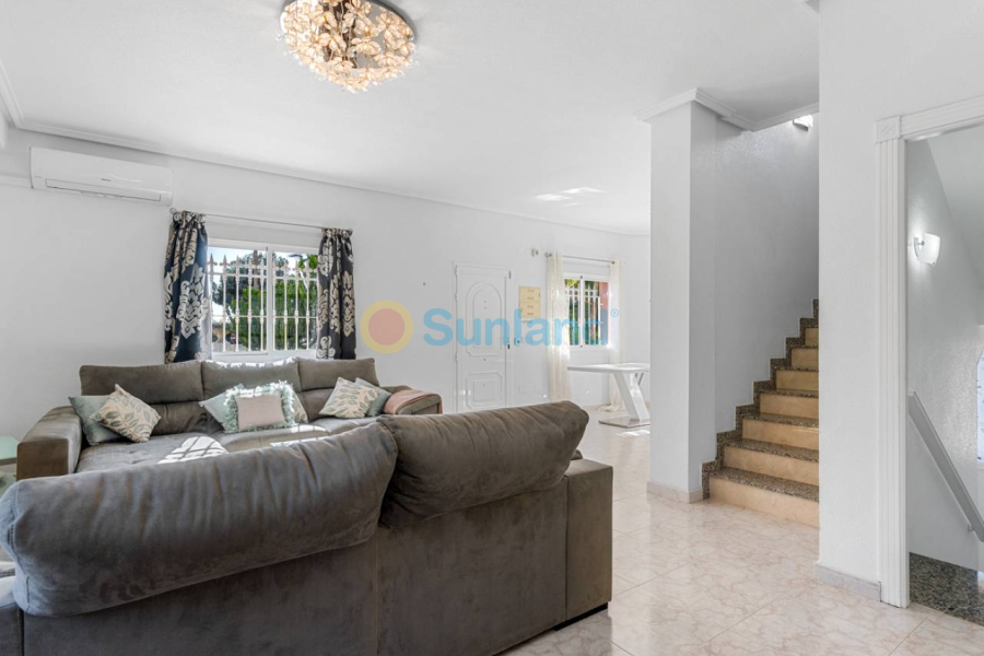 Segunda mano - Chalet - Ciudad Quesada - Doña Pepa