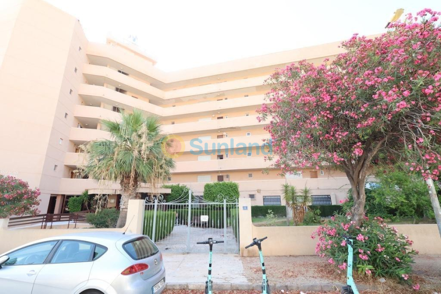 Resale - C - Orihuela Costa - La Zenia