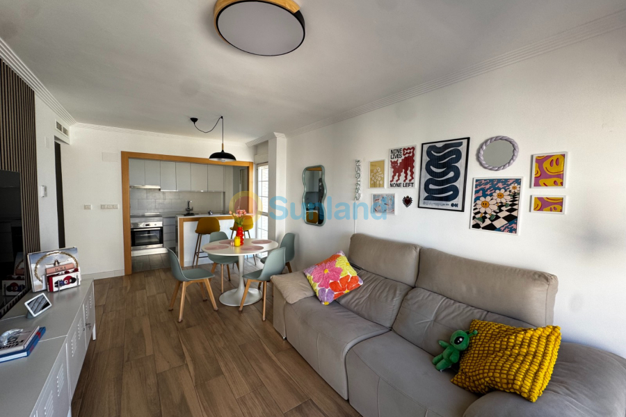 Segunda mano - Apartamento - Guardamar del Segura - Puerto Deportivo