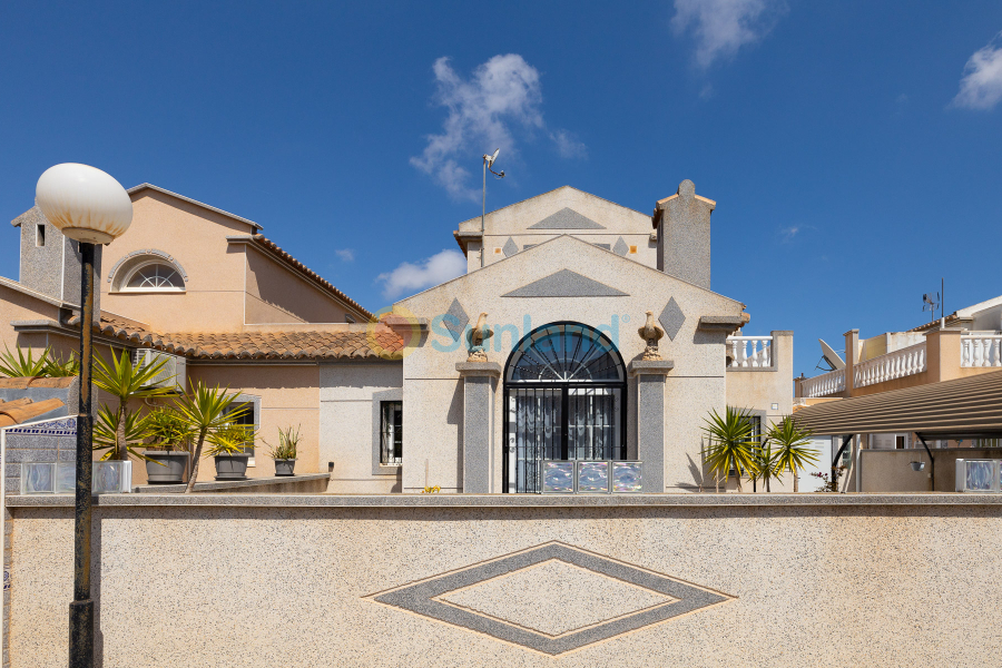 Segunda mano - Casa de Pueblo - Torrevieja - Torreta - florida