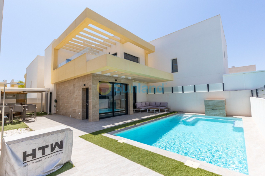 Resale - Villa - Los Montesinos - 