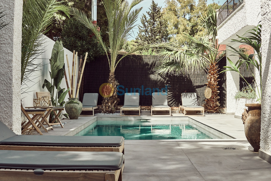 Segunda mano - Chalet - Orihuela Costa - Punta Prima