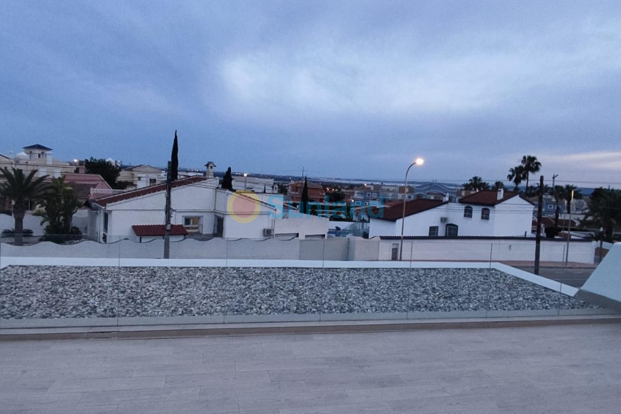 Вторичка - Bилла - Ciudad Quesada