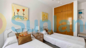 Resale - Apartment - Orihuela Costa - Campoamor