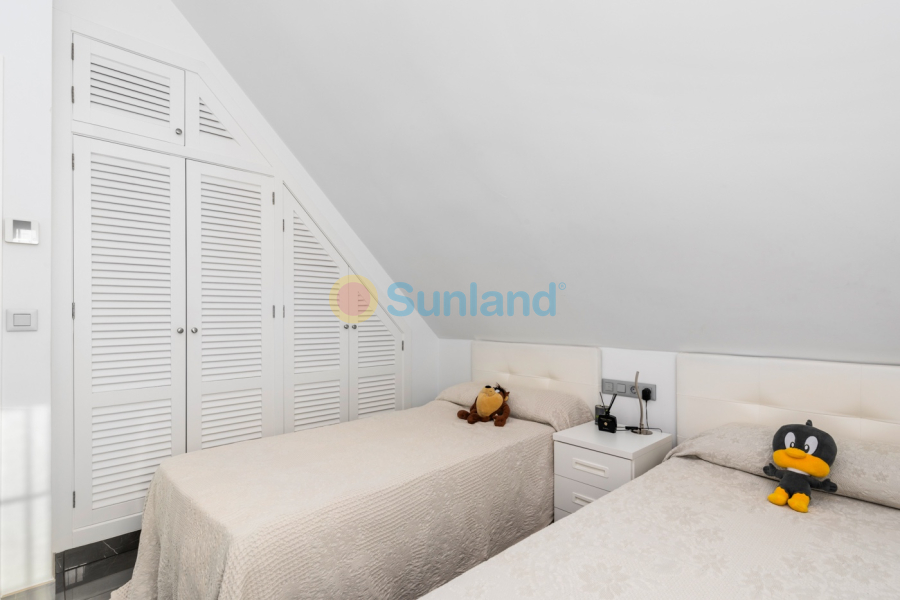 Resale - Villa - San Juan Alicante - Frank Espinós