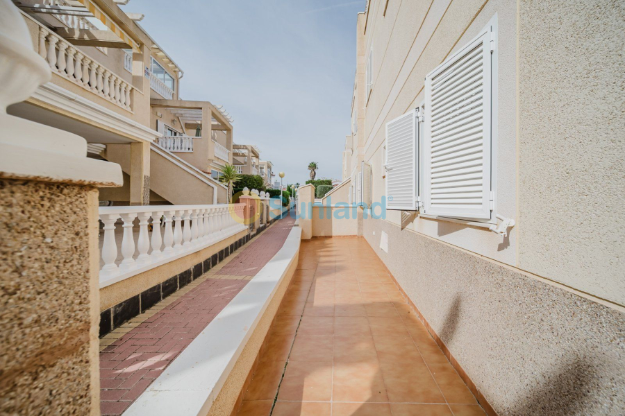 Resale - Apartamento - Orihuela Costa - Playa Flamenca