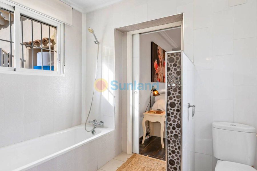 Brukte eiendommer - Villa - Algorfa - Castillo de montemar