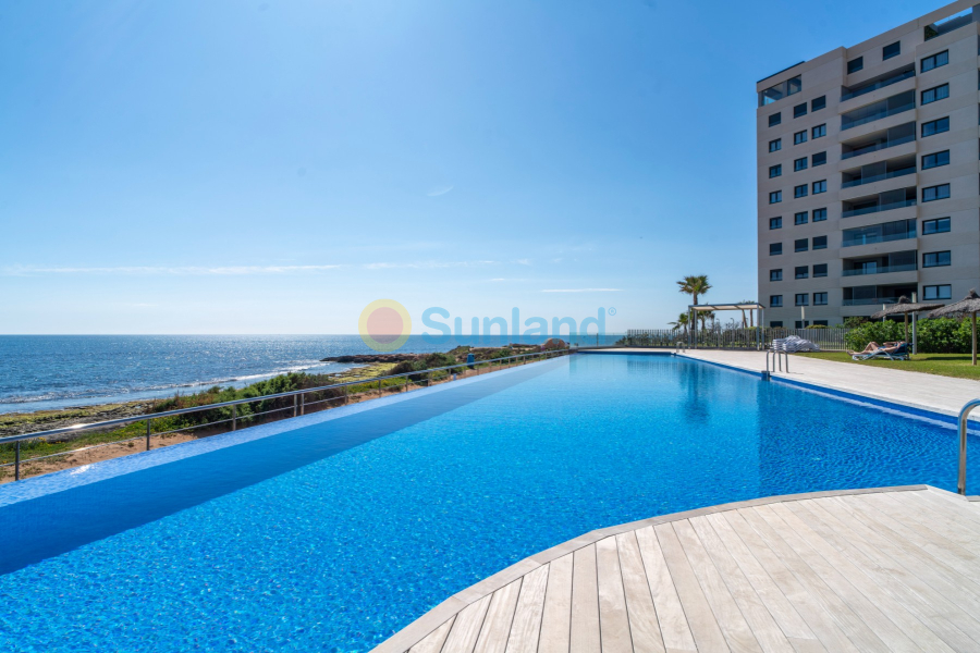 Resale - Apartment - Torrevieja - Punta Prima