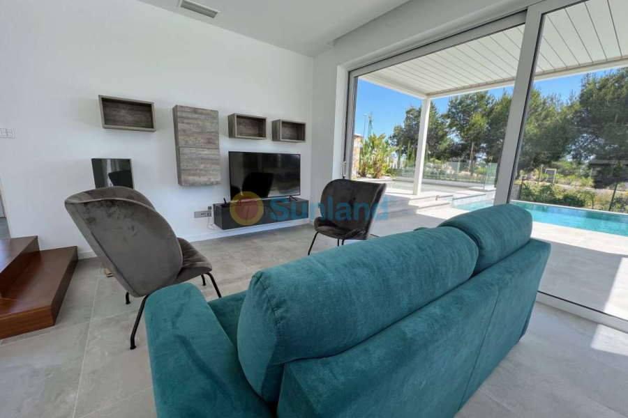 Segunda mano - Chalet - Orihuela - Las Colinas Golf