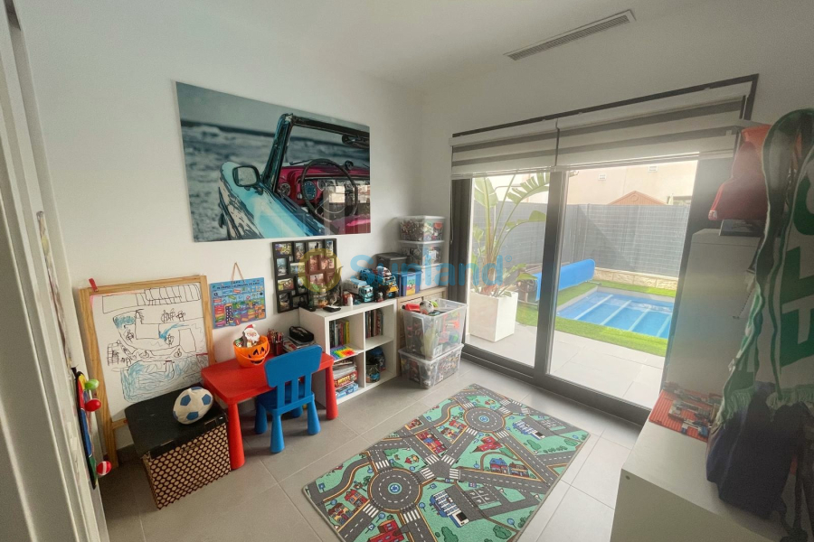 Segunda mano - Semi-detached - Ciudad Quesada - Pueblo Bravo