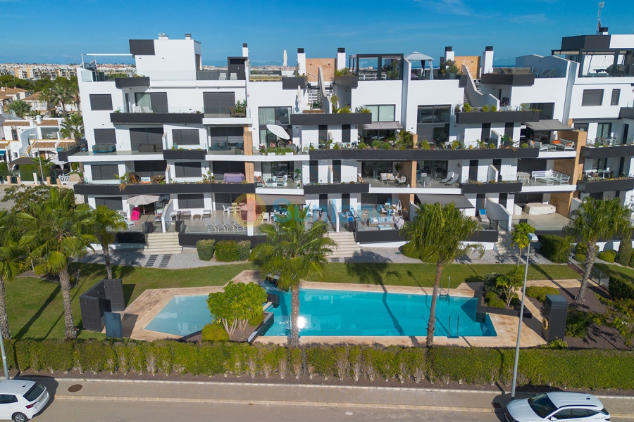 Resale - Apartment - Orihuela Costa - 