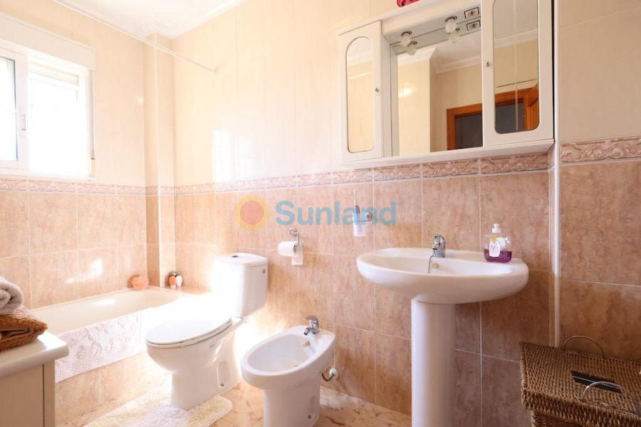 Segunda mano - T - Orihuela Costa - Montezenia