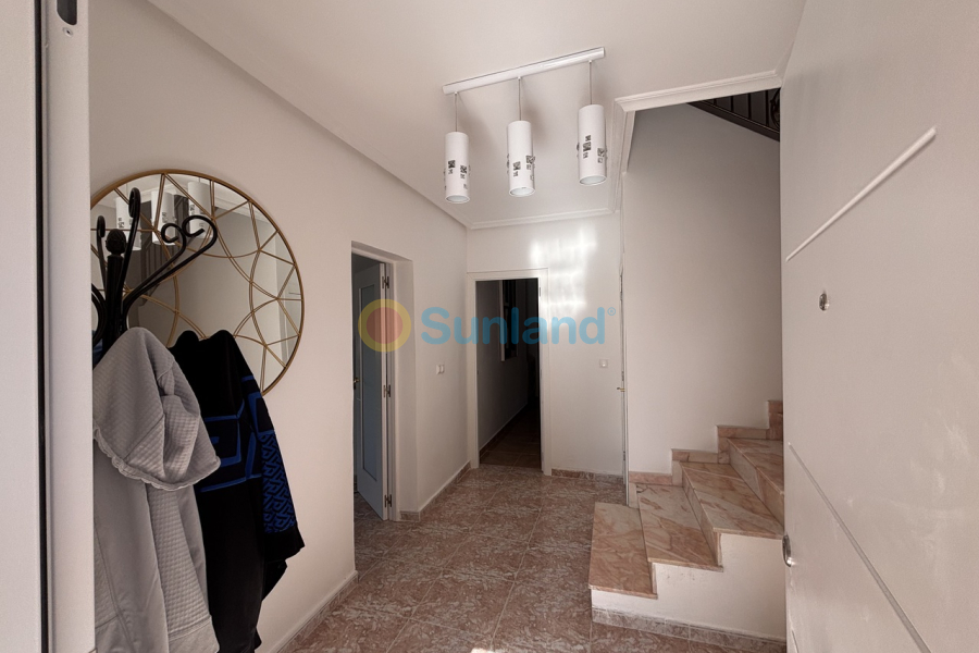 Brukte eiendommer - V - Benijofar