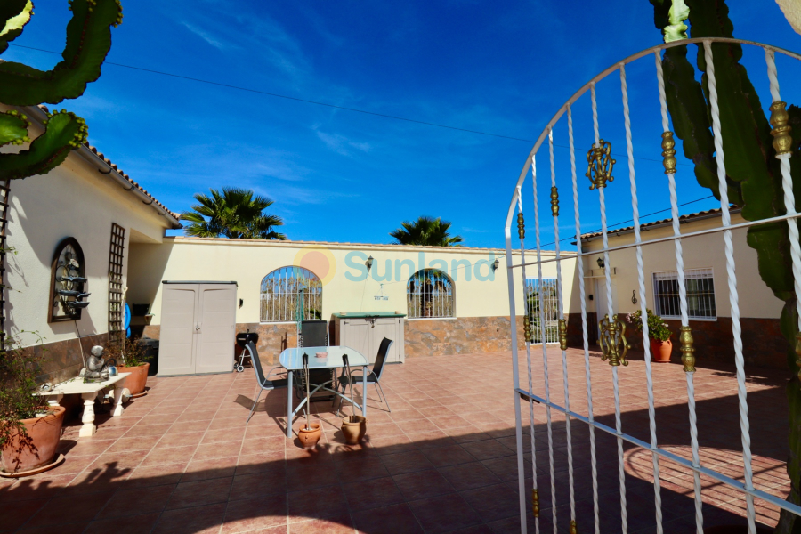 Resale - Country house - Catral