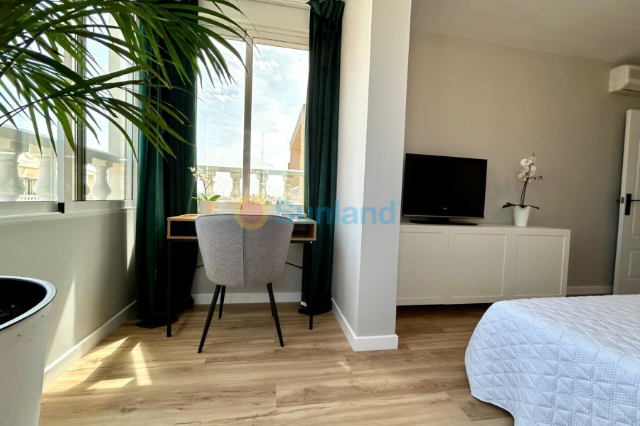 Resale - Terraced house - Orihuela - Urbanización Perla del Mar