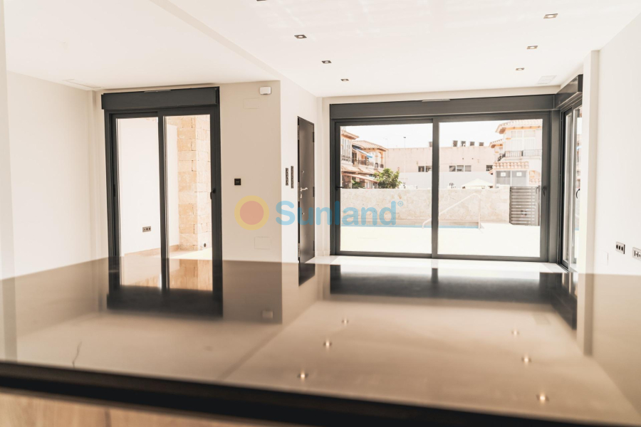 Ny bygg - Villa - Orihuela Costa - Punta Prima