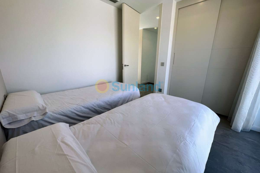 Segunda mano - Chalet - Orihuela - Las Colinas Golf