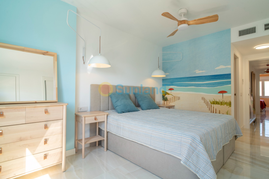 Resale - Apartment - Torrevieja - Punta Prima