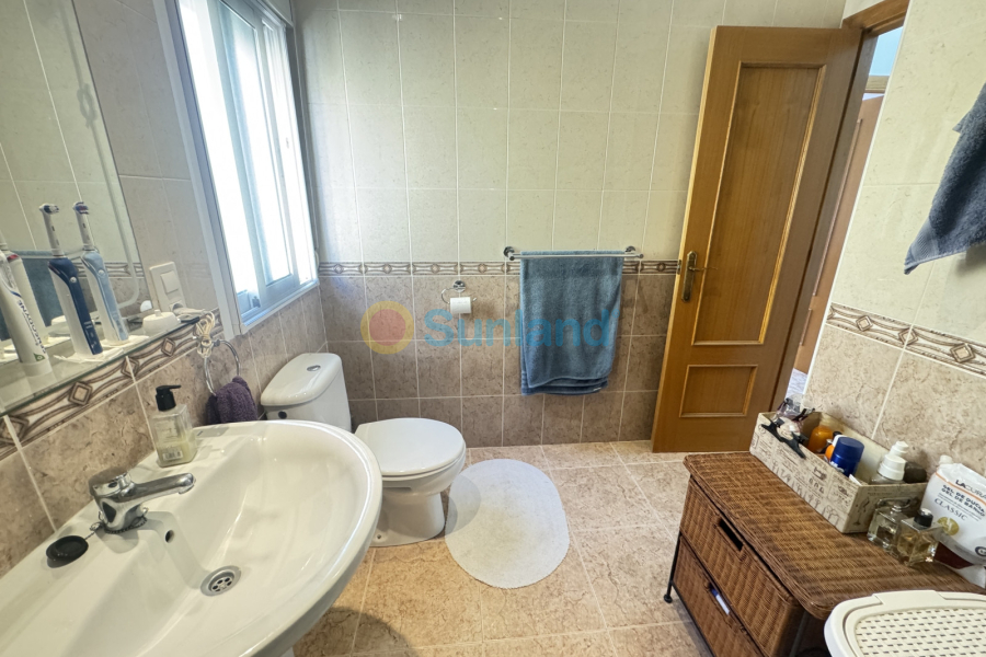 Använda fastigheter - Villa - Villamartin - Lomas del Golf