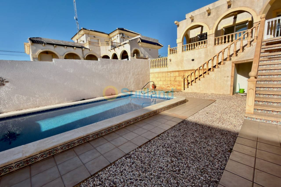 Resale - Villa - Ciudad Quesada