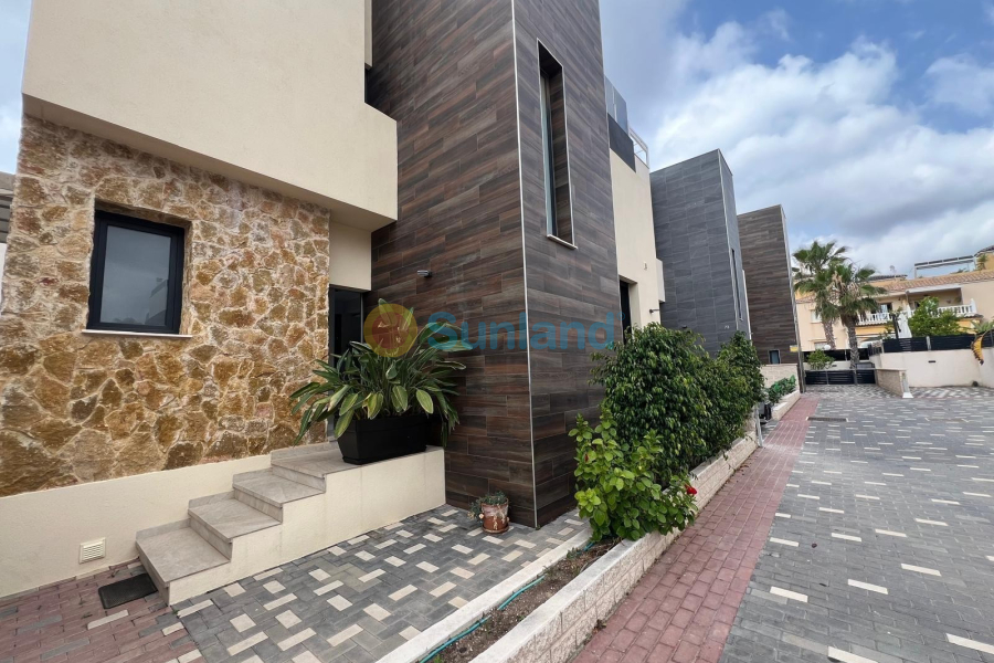 Brukte eiendommer - Villa - Orihuela Costa - Lomas De Cabo Roig