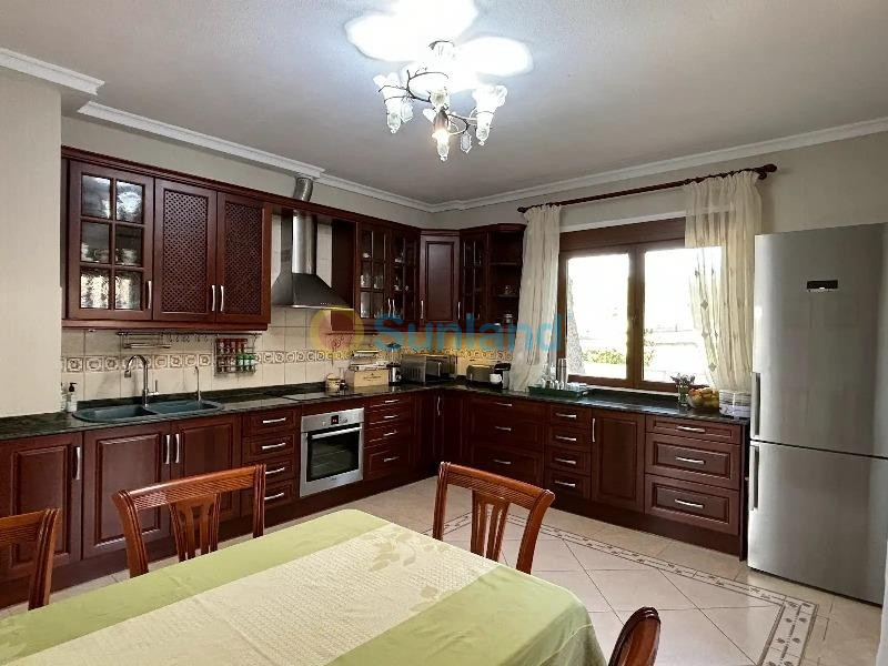 Segunda mano - Chalet - Ciudad Quesada