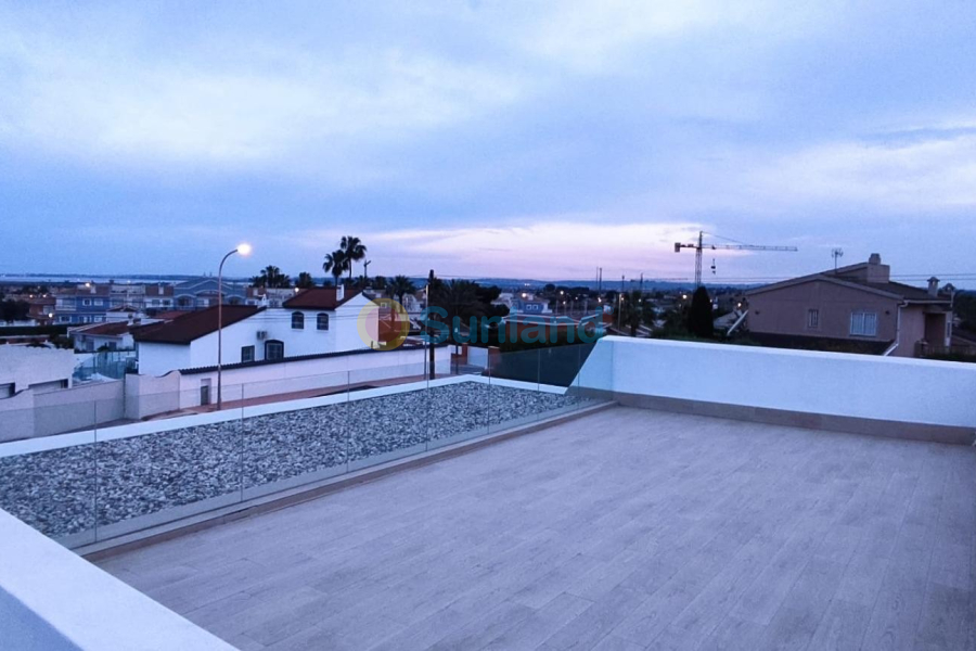 Вторичка - Bилла - Ciudad Quesada