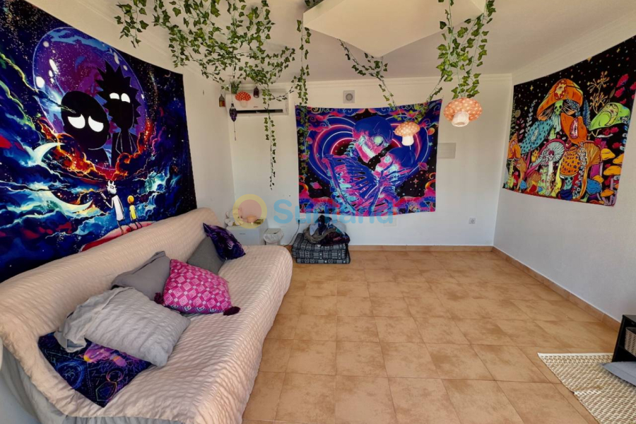 Använda fastigheter - Villa - Rojales