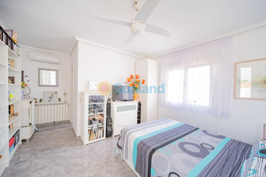 Verkauf - Haus - Orihuela Costa - La Florida