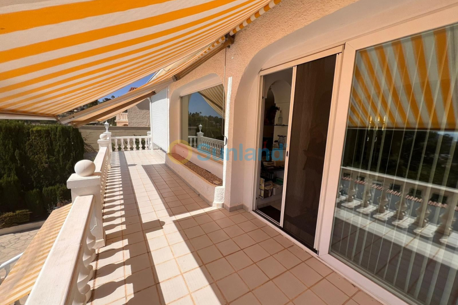 Använda fastigheter - Villa - La Nucía - Monte Bello